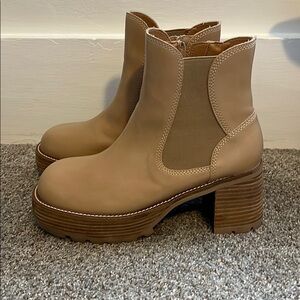 Pleather tan chunky platform ankle boots